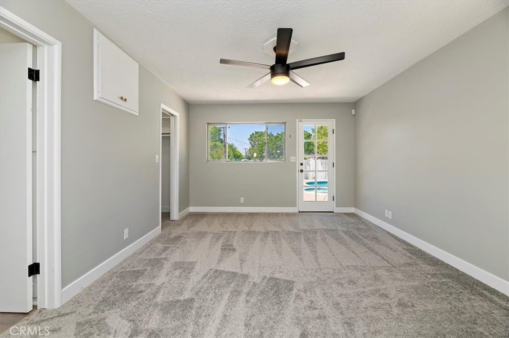 2111 Elsinore Road Riverside, CA 92506 - Photo 31 of 44