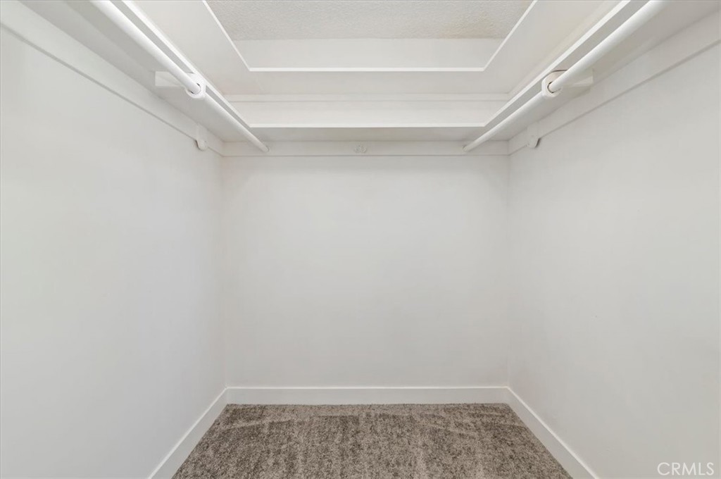 2111 Elsinore Road Riverside, CA 92506 - Photo 33 of 44