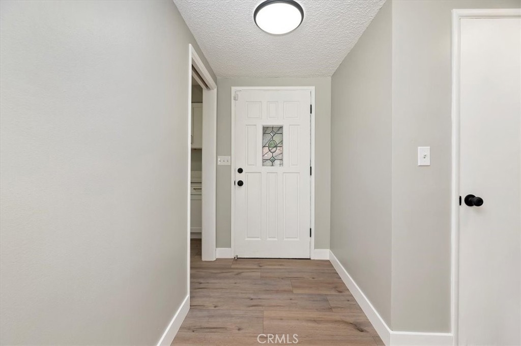 2111 Elsinore Road Riverside, CA 92506 - Photo 10 of 44