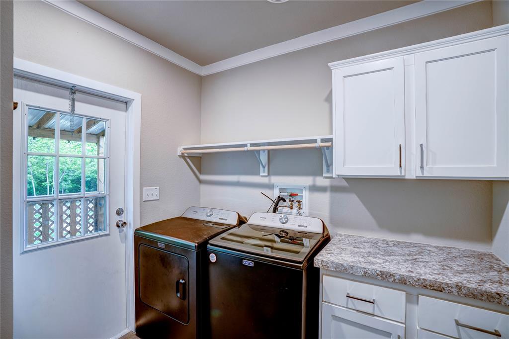 135 Lelon Lane Springtown, TX 76082 - Photo 24 of 40