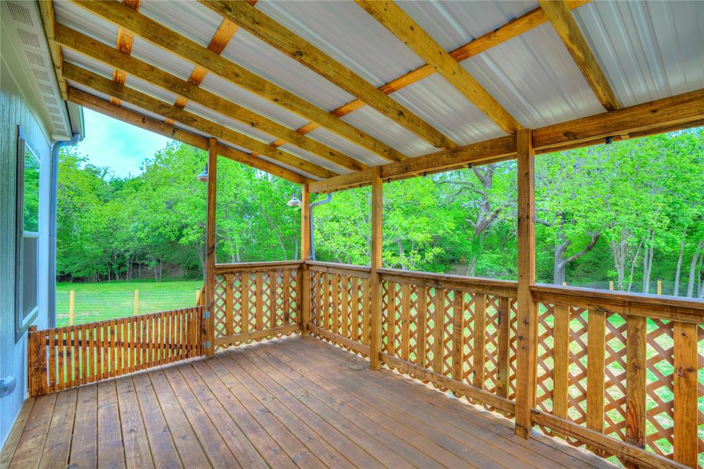 135 Lelon Lane Springtown, TX 76082 - Photo 26 of 40