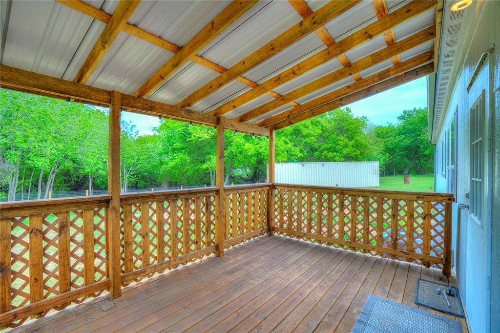 135 Lelon Lane Springtown, TX 76082 - Photo 27 of 40