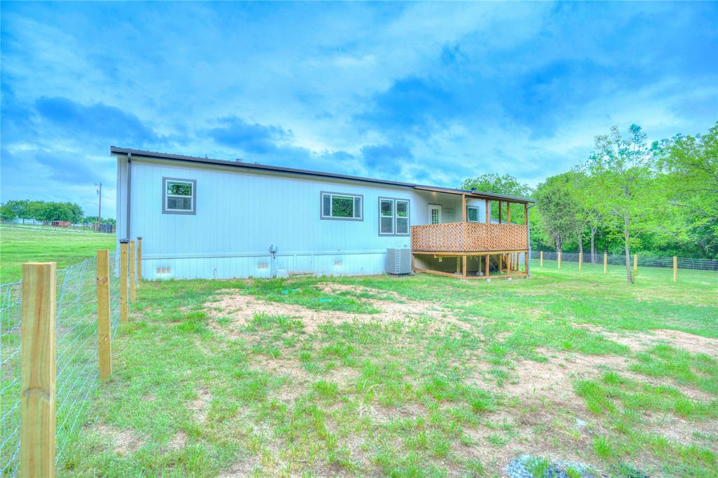 135 Lelon Lane Springtown, TX 76082 - Photo 28 of 40