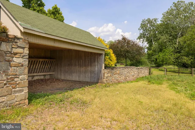 $6,750,000 | 14111 Green Road, Glyndon, MD 21136