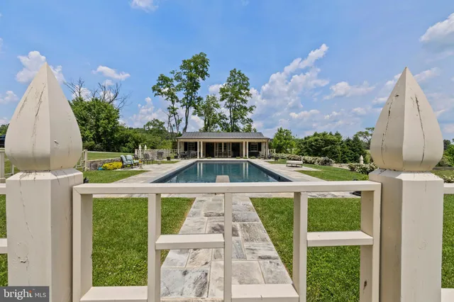 $6,750,000 | 14111 Green Road, Glyndon, MD 21136