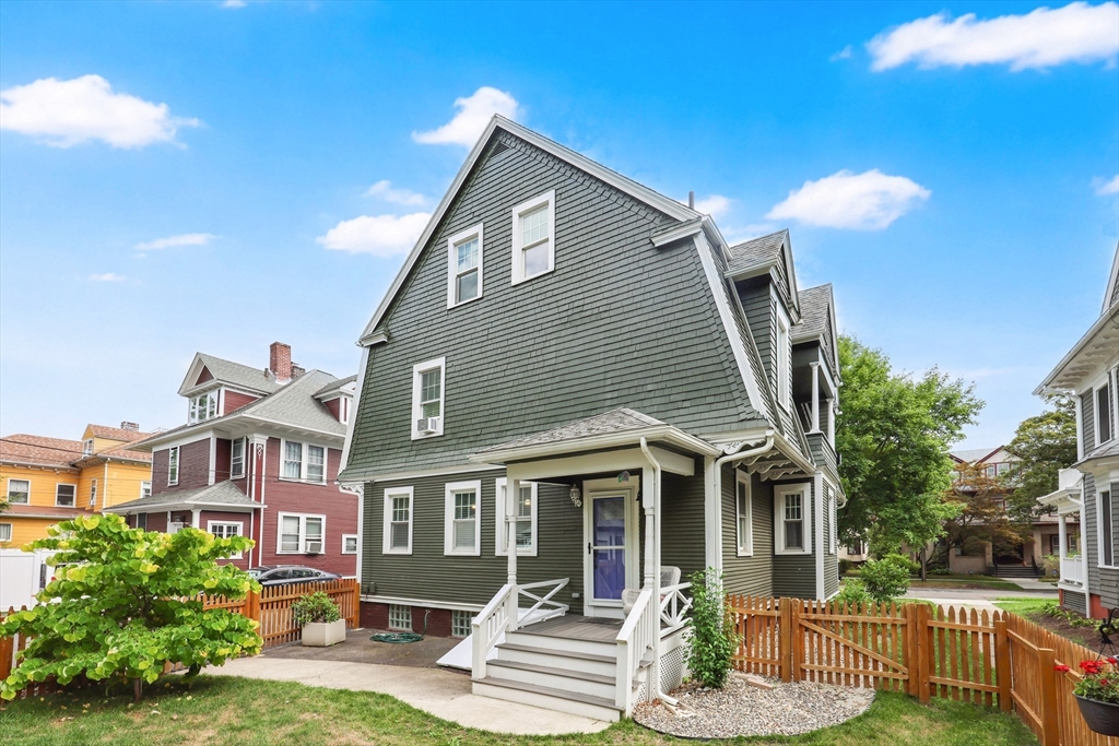 36 Spruceland Avenue Springfield, MA 01108 - Photo 38 of 42