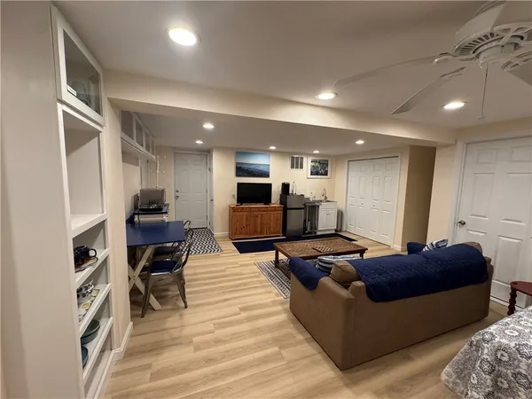 $3,600 | 34 Inkberry Trail, Narragansett, RI 02882