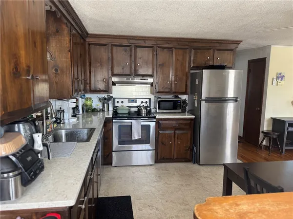 $3,600 | 34 Inkberry Trail, Narragansett, RI 02882