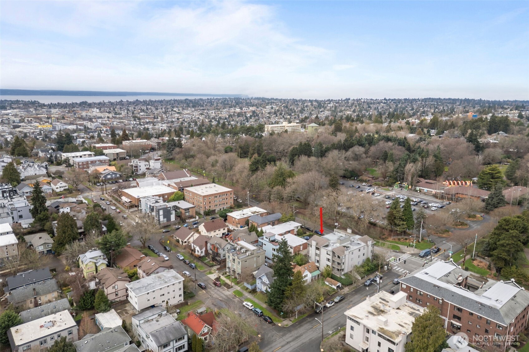 4911 Fremont Avenue North, Unit 303 Seattle, WA 98103 - Photo 28 of 29