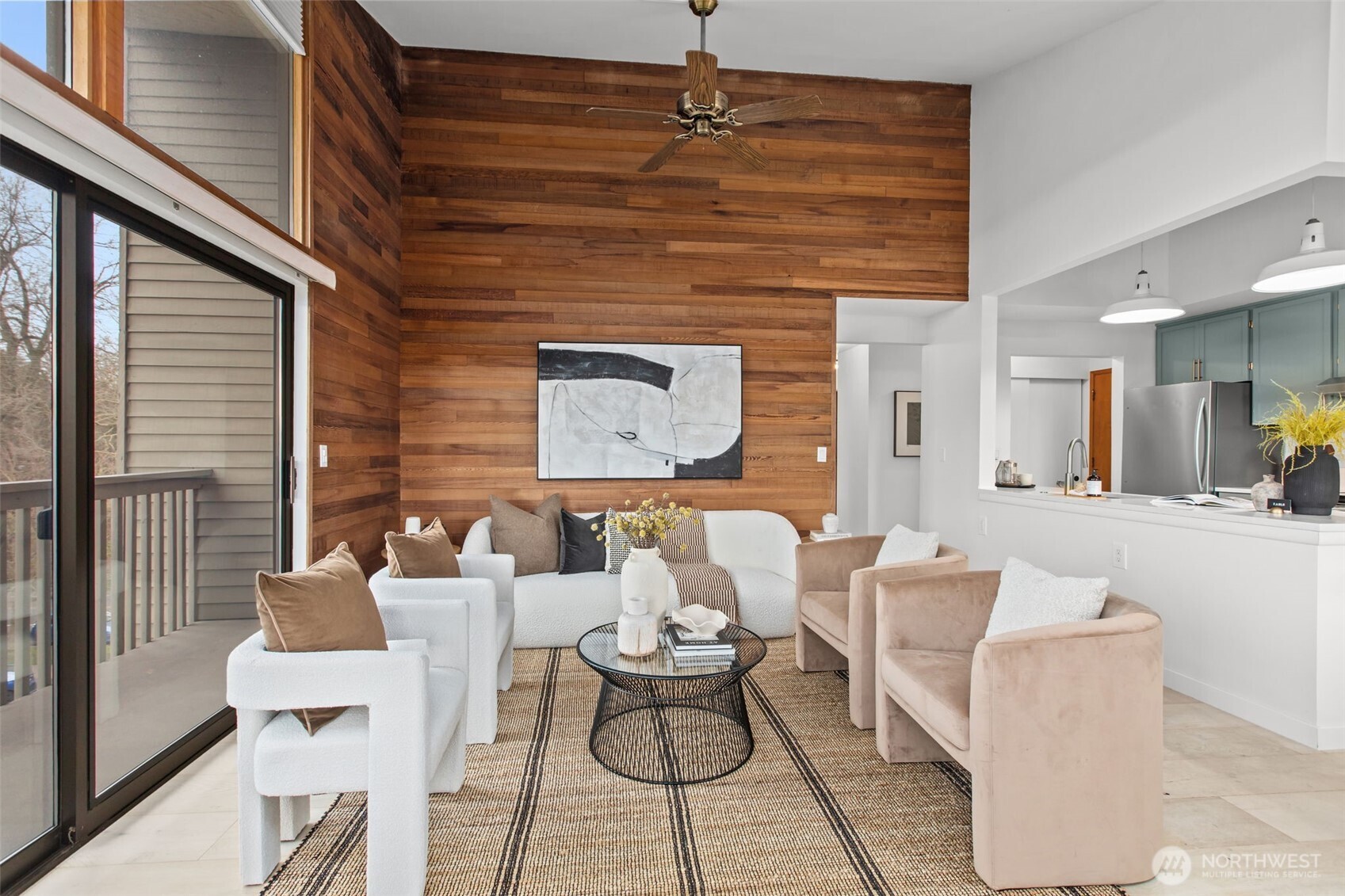 4911 Fremont Avenue North, Unit 303 Seattle, WA 98103 - Photo 4 of 29