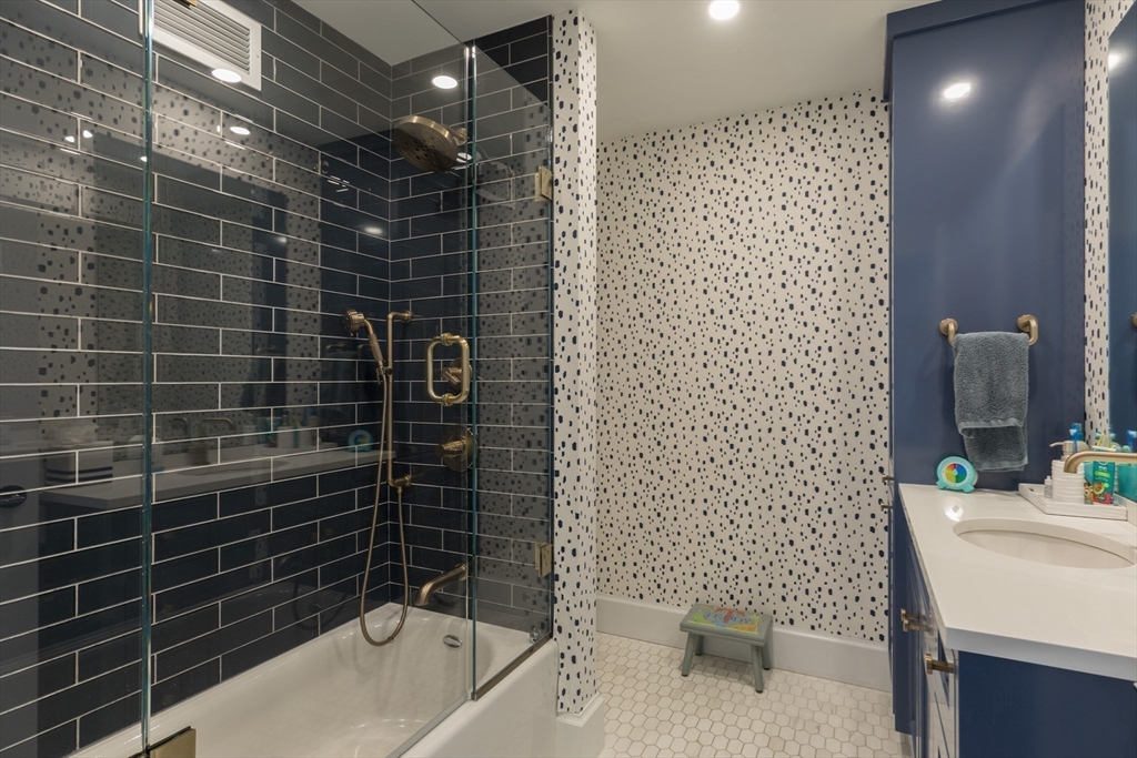 85 East India Row, Unit 37ABC Boston, MA 02110 - Photo 12 of 17