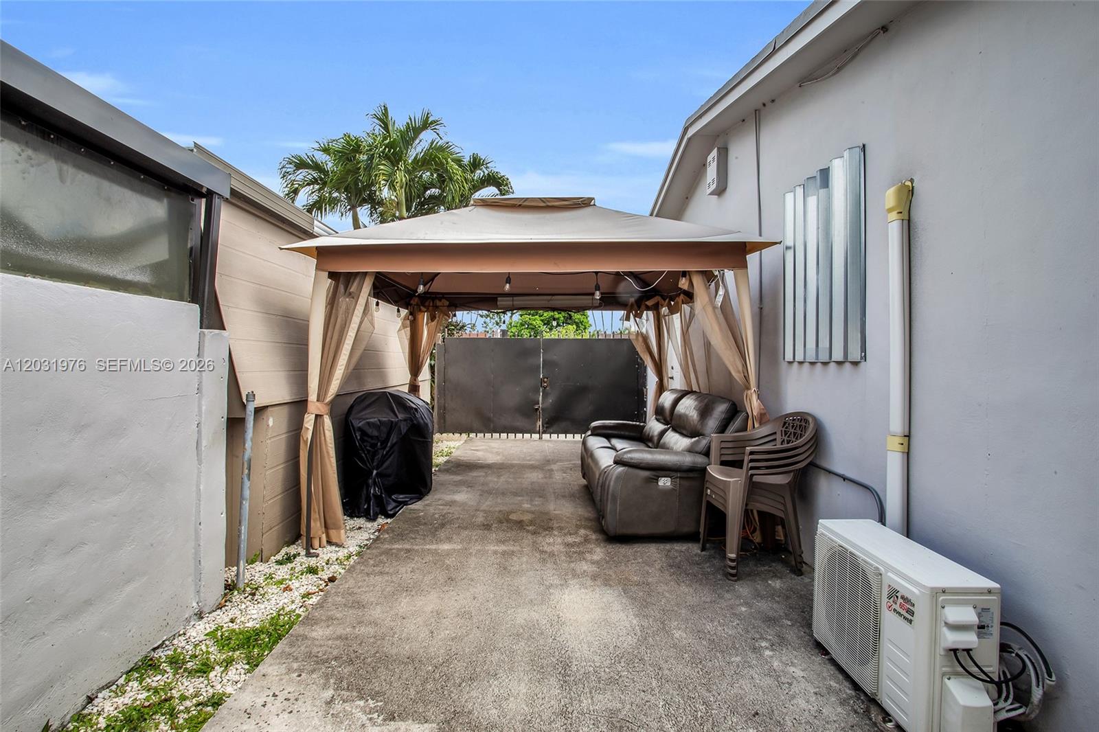 855 West 70 Place Hialeah, FL 33014 - Photo 38 of 39