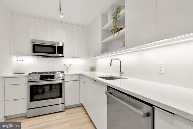 $349,900 | 2939 Van Ness Street Northwest, Unit 422, Washington, DC 20008