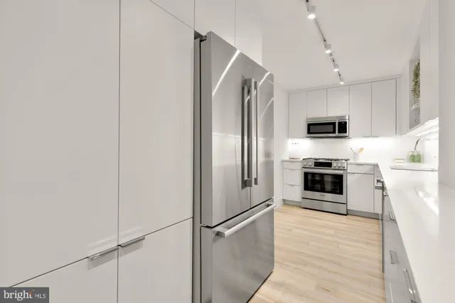 $349,900 | 2939 Van Ness Street Northwest, Unit 422, Washington, DC 20008