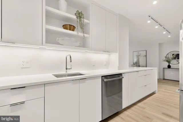 $349,900 | 2939 Van Ness Street Northwest, Unit 422, Washington, DC 20008