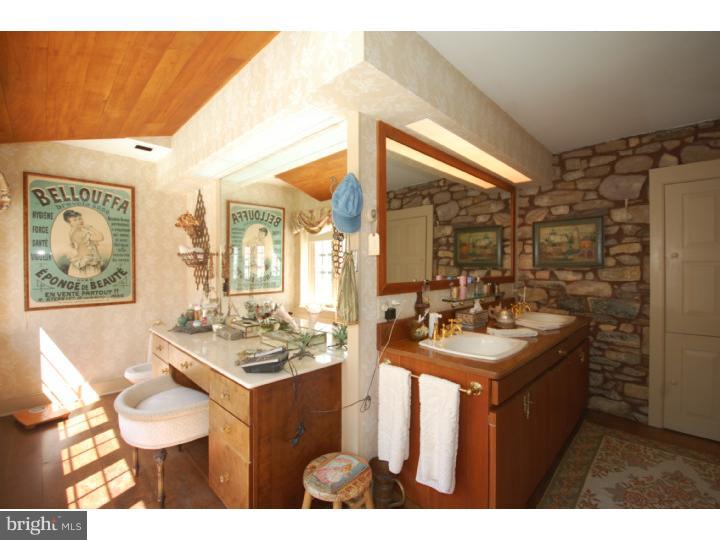 2545 River Road New Hope, PA 18938 - Photo 12 of 25 Master Bathroom