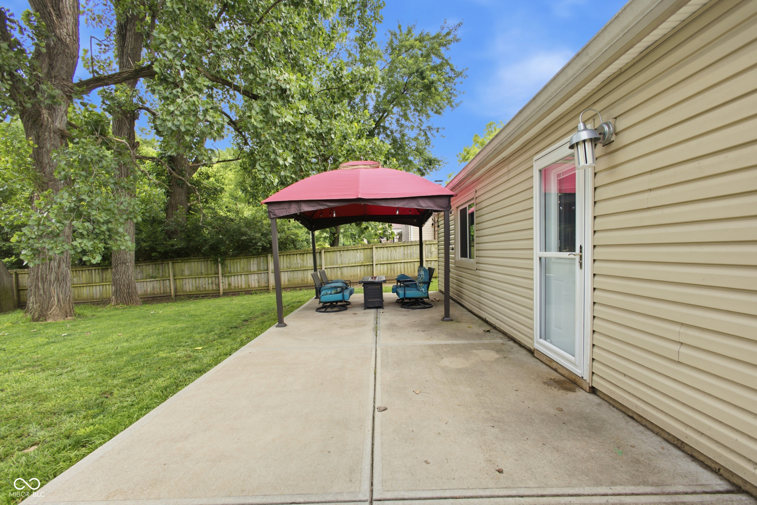 975 Stonegate Road Greenwood, IN 46142 - Photo 29 of 30