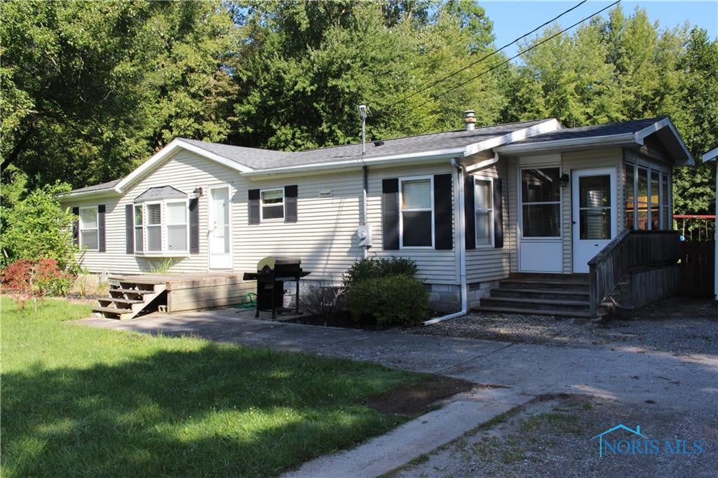 9240 Old State Line Road Holland, OH 43528 - Photo 3 of 15 Gallery Image 3