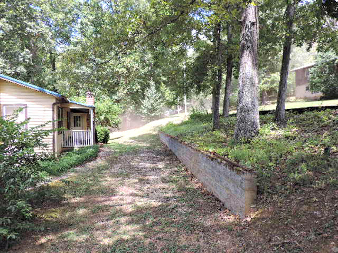 1626 Covington Road Dandridge, TN 37725 - Photo 3 of 38 DSCN1545