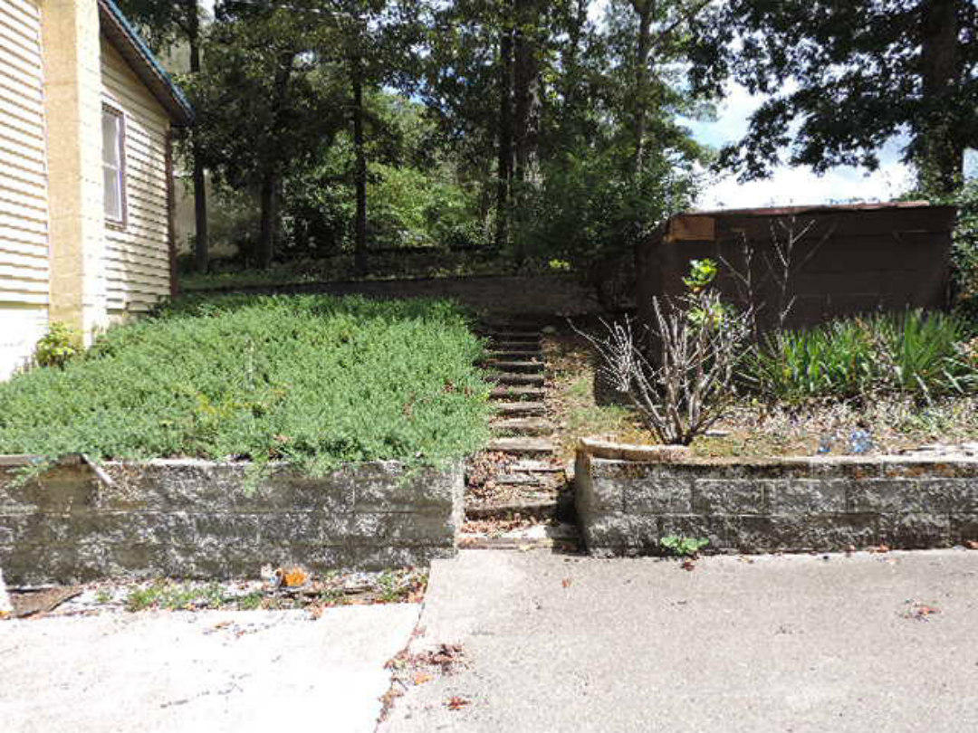 1626 Covington Road Dandridge, TN 37725 - Photo 37 of 38 DSCN1544
