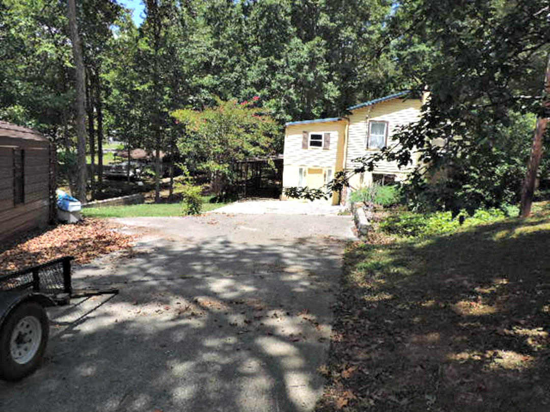 1626 Covington Road Dandridge, TN 37725 - Photo 7 of 38 DSCN1505
