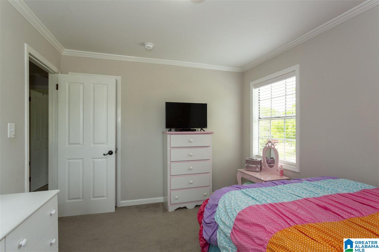 212 West Shugart Ridge Road Gardendale, AL 35071 - Photo 18 of 34