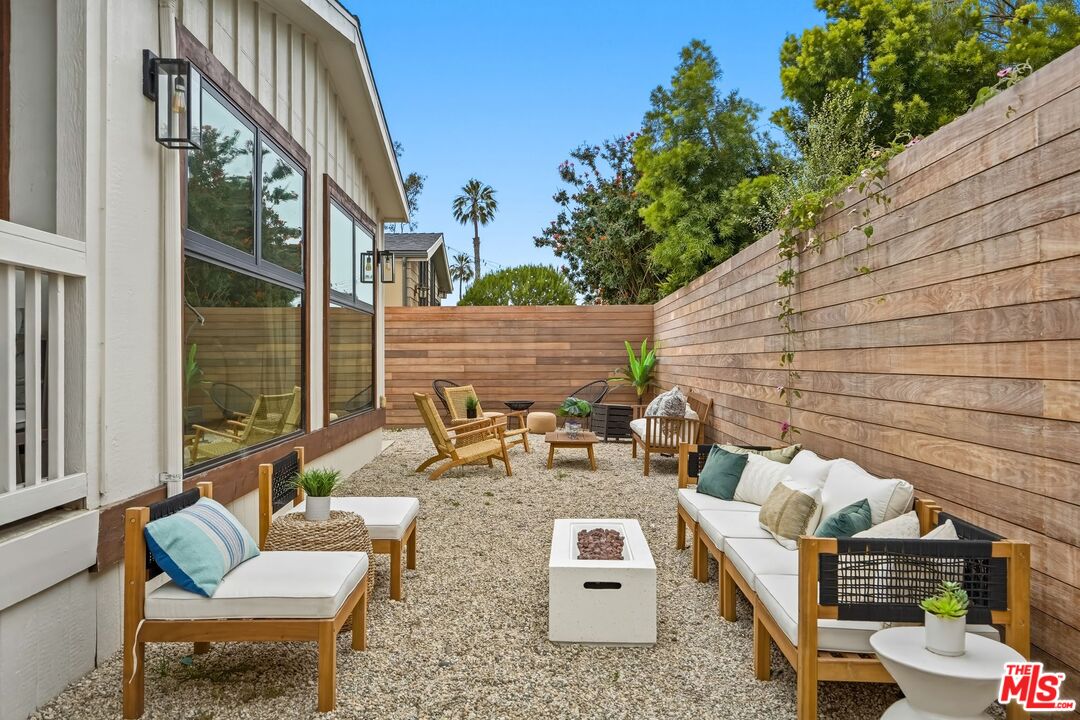 29500 Heathercliff Road, Unit 294 Malibu, CA 90265 - Photo 25 of 33
