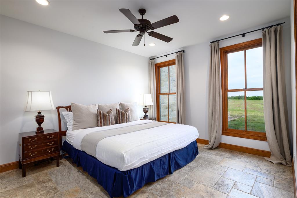 11503 East Rocky Creek Road Crowley, TX 76036 - Photo 25 of 40