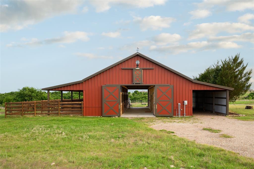 11503 East Rocky Creek Road Crowley, TX 76036 - Photo 37 of 40