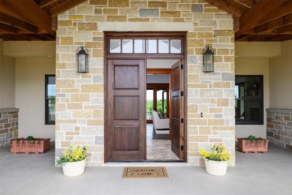 11503 East Rocky Creek Road Crowley, TX 76036 - Photo 5 of 40