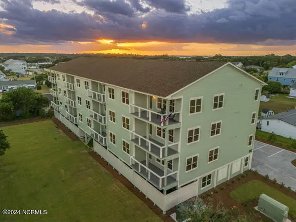 $664,900 | 109 Knollwood Drive, Unit F, Atlantic Beach, NC 28512