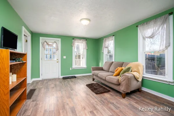 $169,900 | 411 East Green Street, Hastings, MI 49058