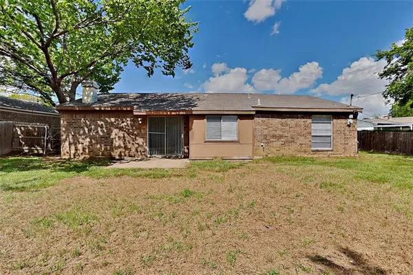 $2,025 | 3817 Kippers Court, Arlington, TX 76016