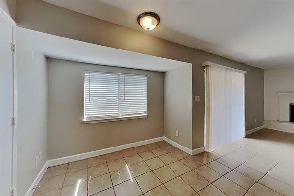 $2,025 | 3817 Kippers Court, Arlington, TX 76016