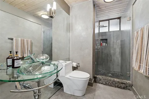$1,499,000 | 21090 Rios Street, Woodland Hills, CA 91364