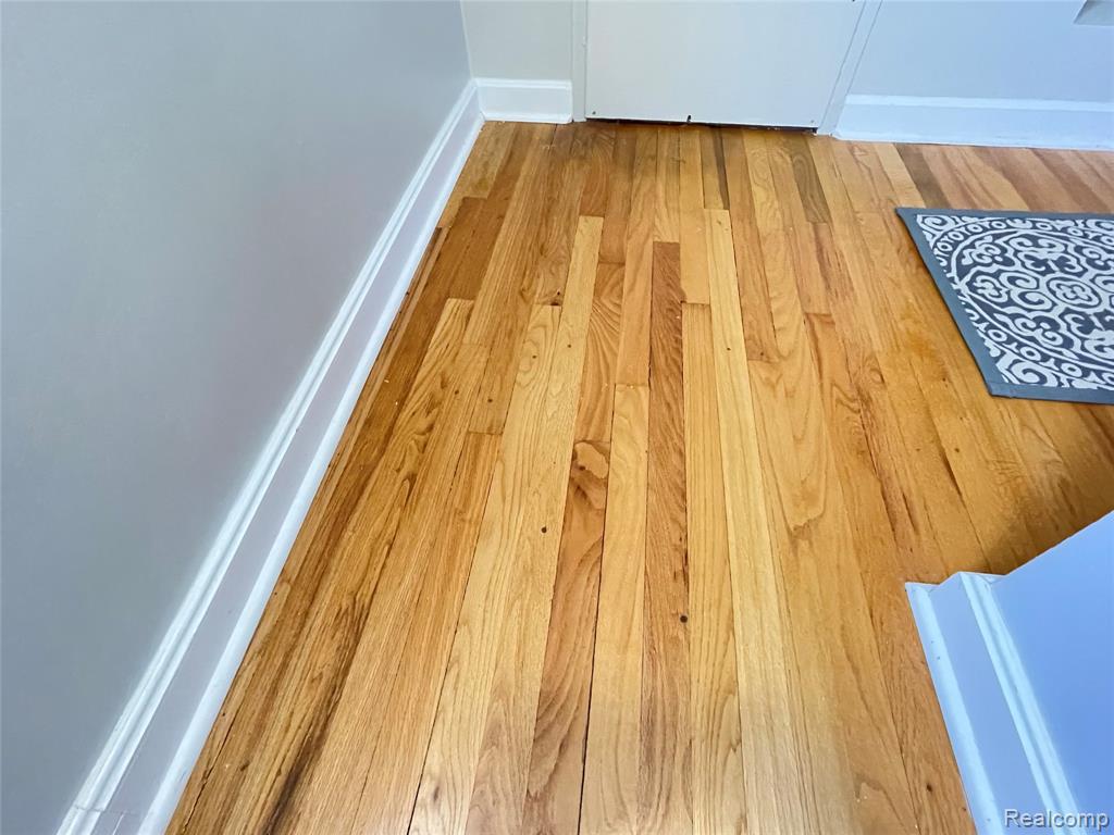 1610 Eaton Road Berkley, MI 48072 - Photo 23 of 61