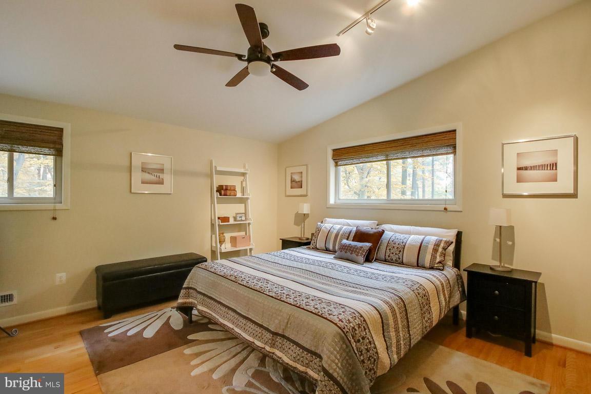 3602 Gardenview Road Baltimore, MD 21208 - Photo 12 of 27 Bedroom (Master)