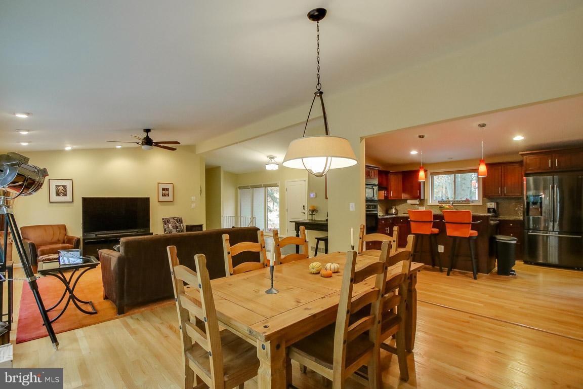 3602 Gardenview Road Baltimore, MD 21208 - Photo 8 of 27 Dining Room