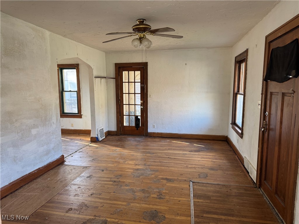 2902 13th Street Northwest Canton, OH 44708 - Photo 7 of 32 Gallery Image 7