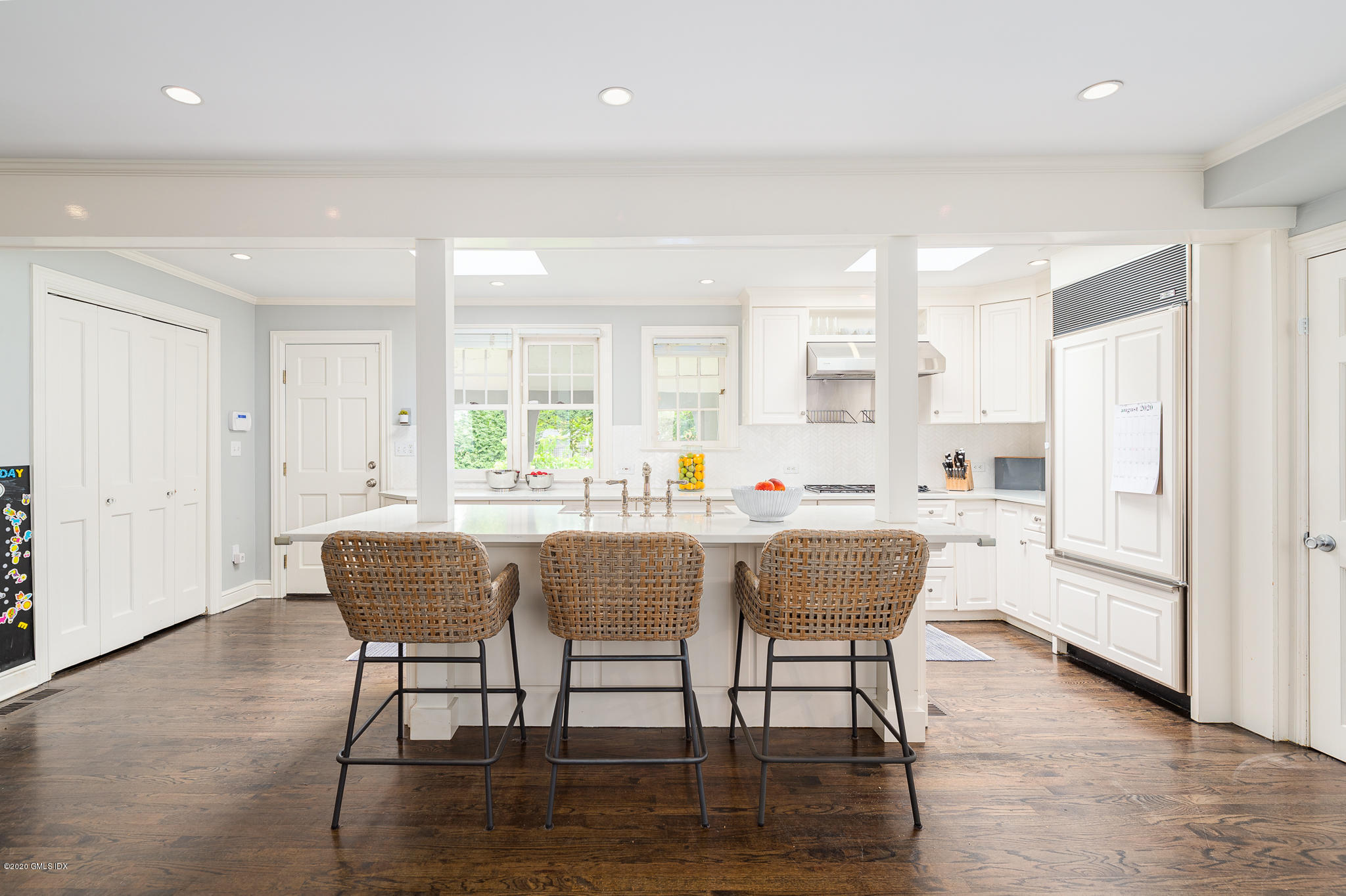 20 Meadow Road Riverside, CT 06878 - Photo 6 of 23 a dining room with furniture and wooden floor
