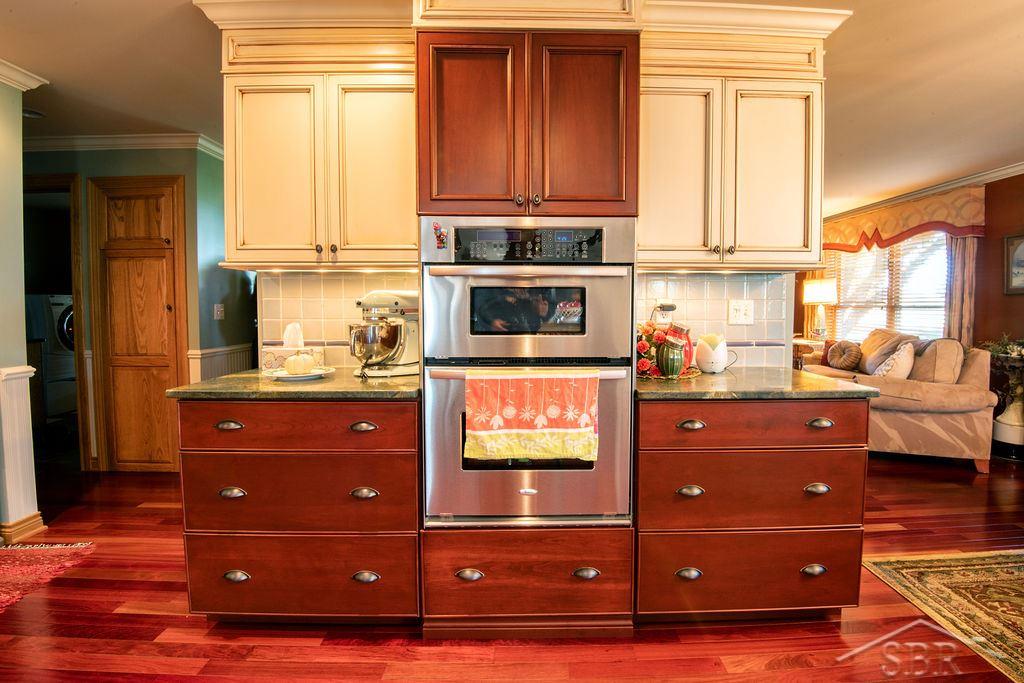 8211 Dixon Road Reese, MI 48757 - Photo 16 of 27 Double Ovens