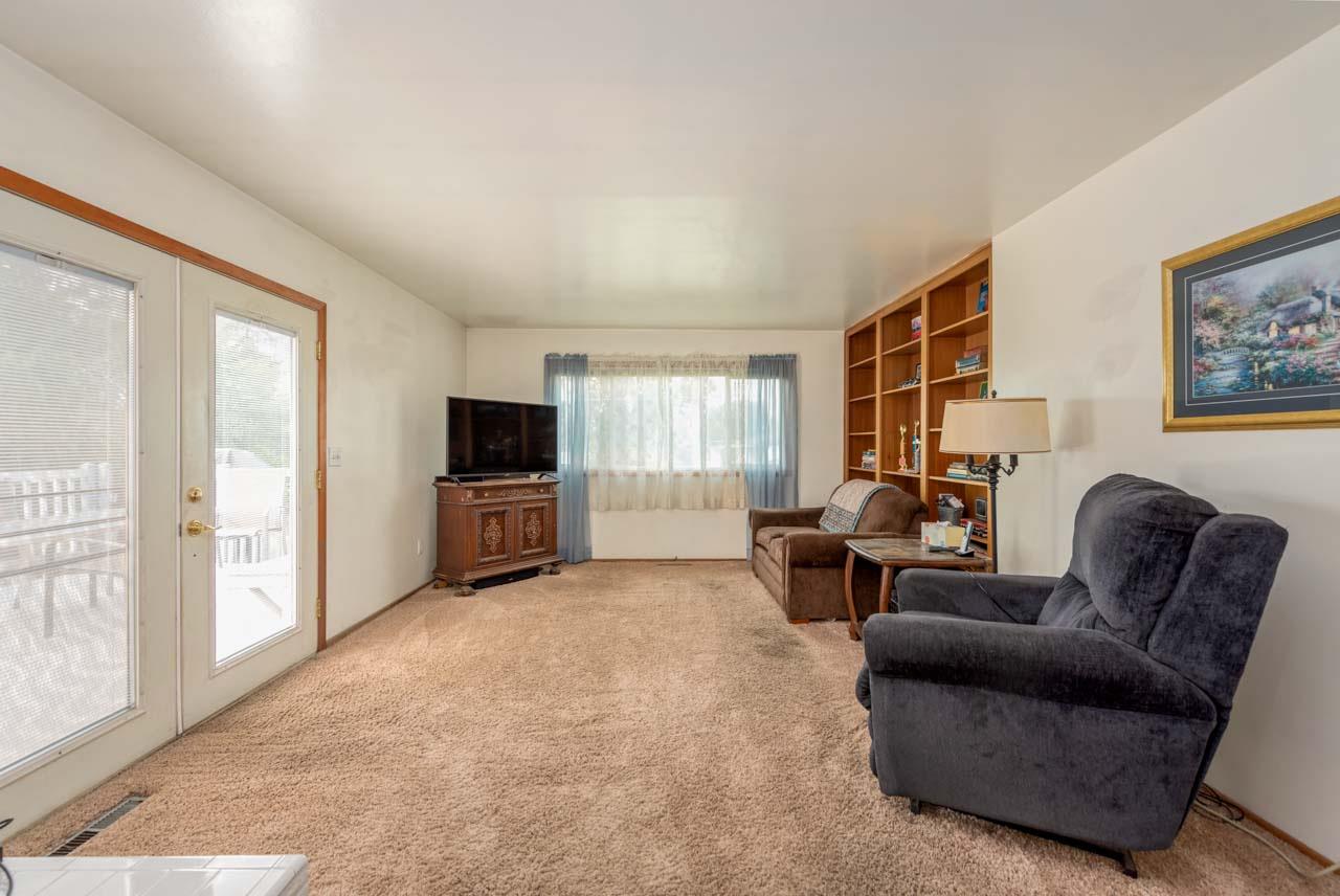 1513 North Pierce Road Spokane Valley, WA 99206 - Photo 3 of 30 Gallery Image 3