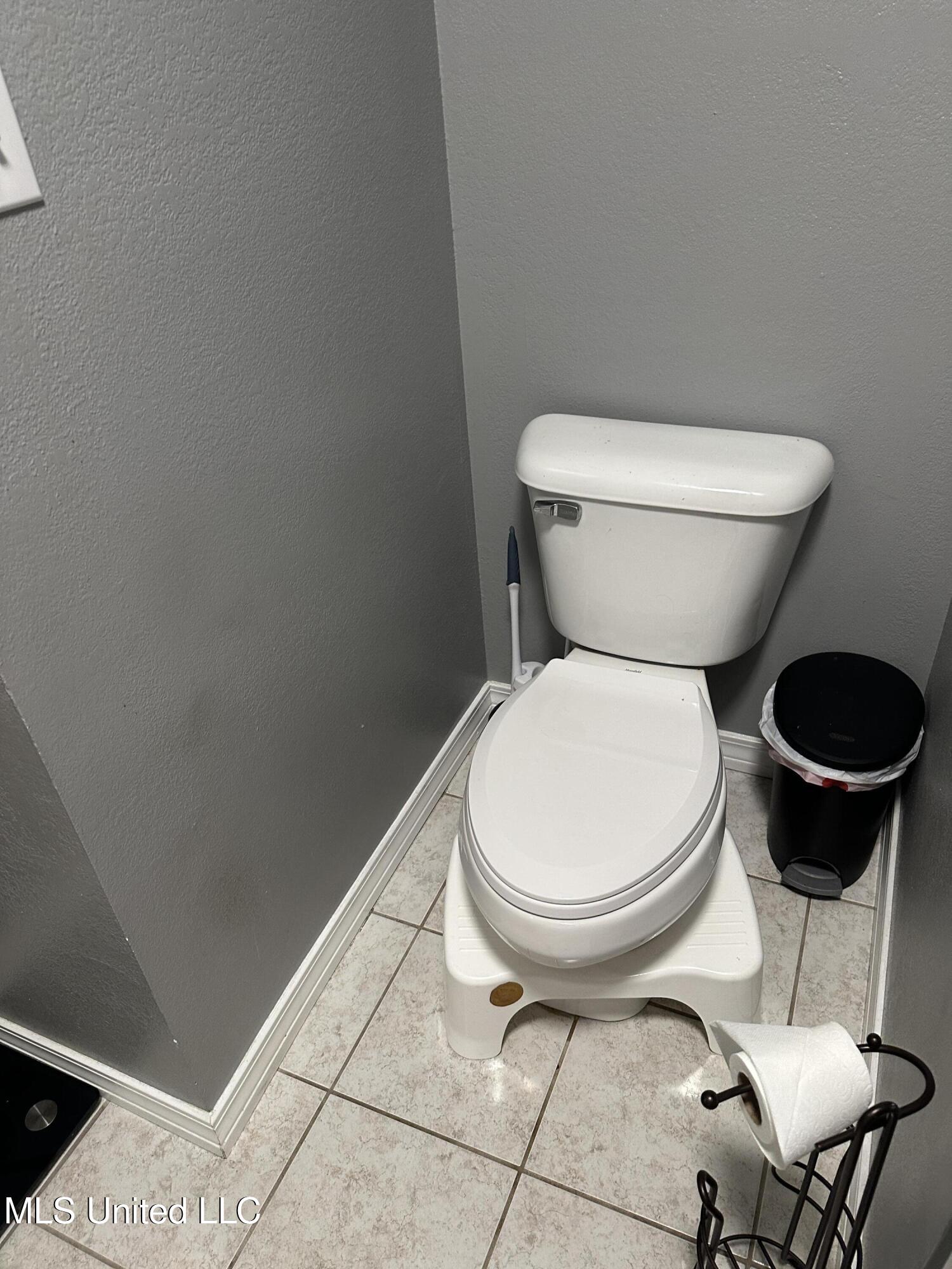 2505 Fairley Road Gautier, MS 39553 - Photo 18 of 36 primary bath 3