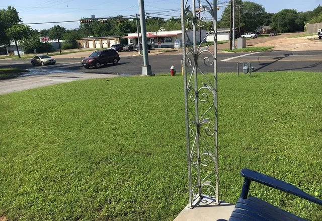 $1,350 | 100 East North Avenue, Bryan, TX 77801