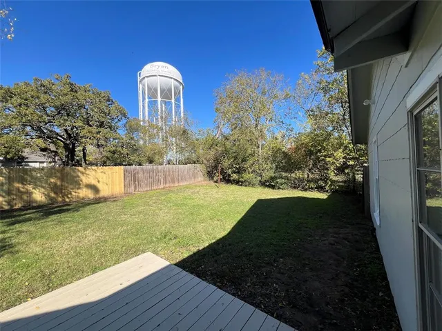 $1,350 | 100 East North Avenue, Bryan, TX 77801