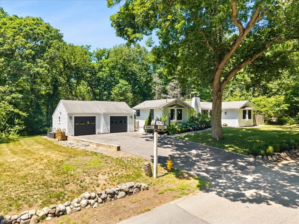 822 First Parish Road Scituate, MA 02066 - Photo 2 of 32