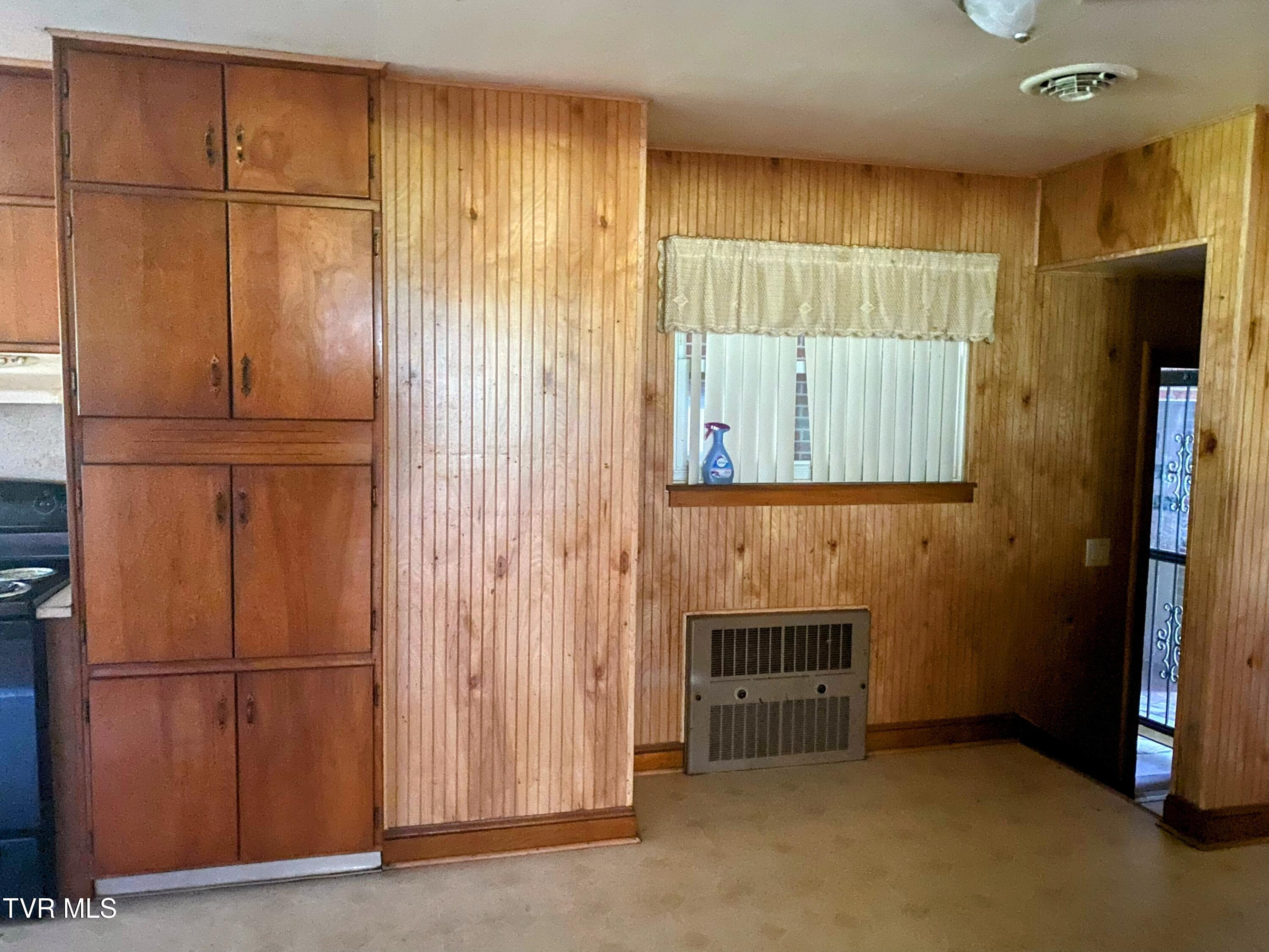 6192 Hurricane Road Wise, VA 24293 - Photo 13 of 49 IMG_5612