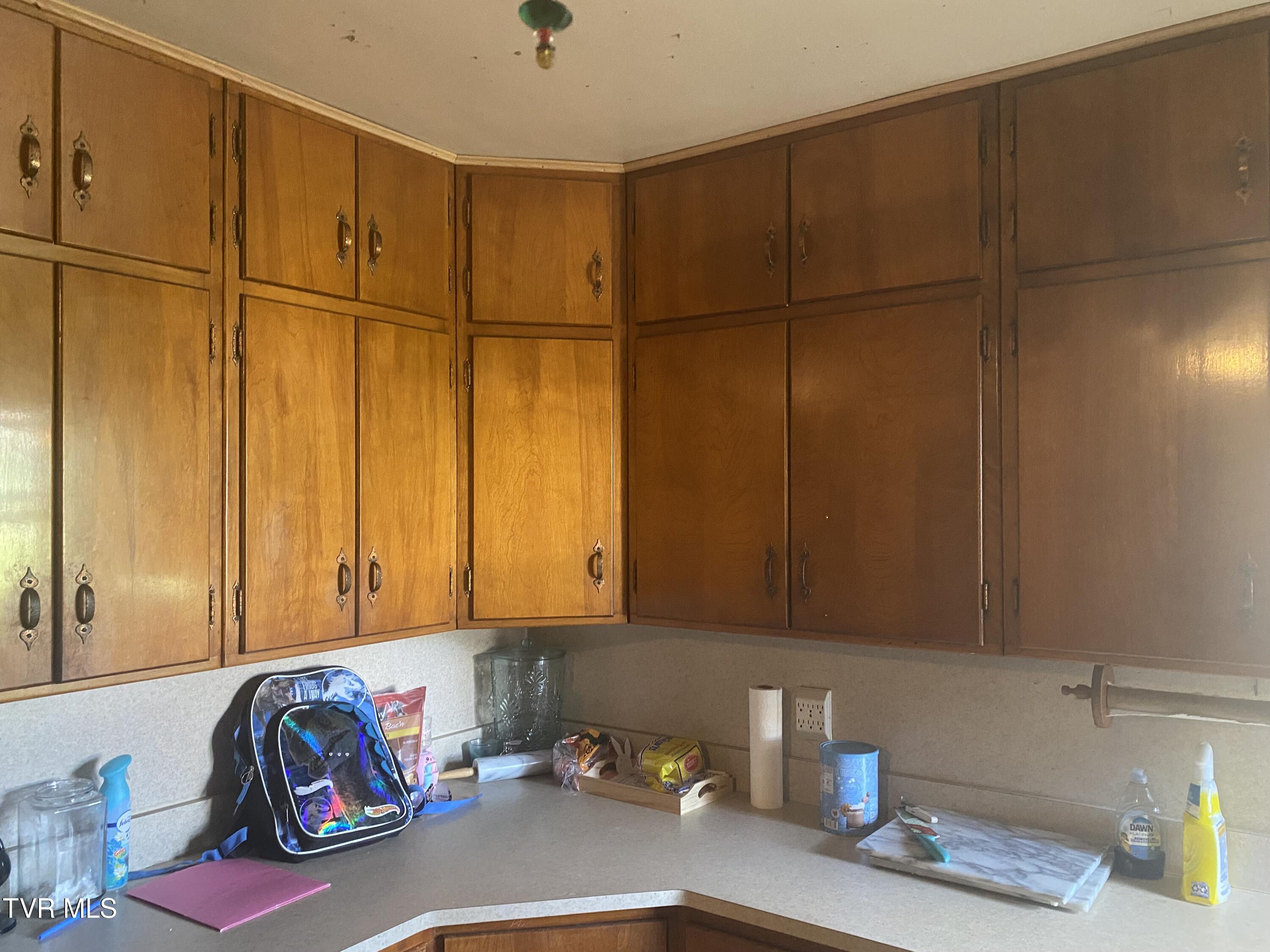 6192 Hurricane Road Wise, VA 24293 - Photo 15 of 49 IMG_5117