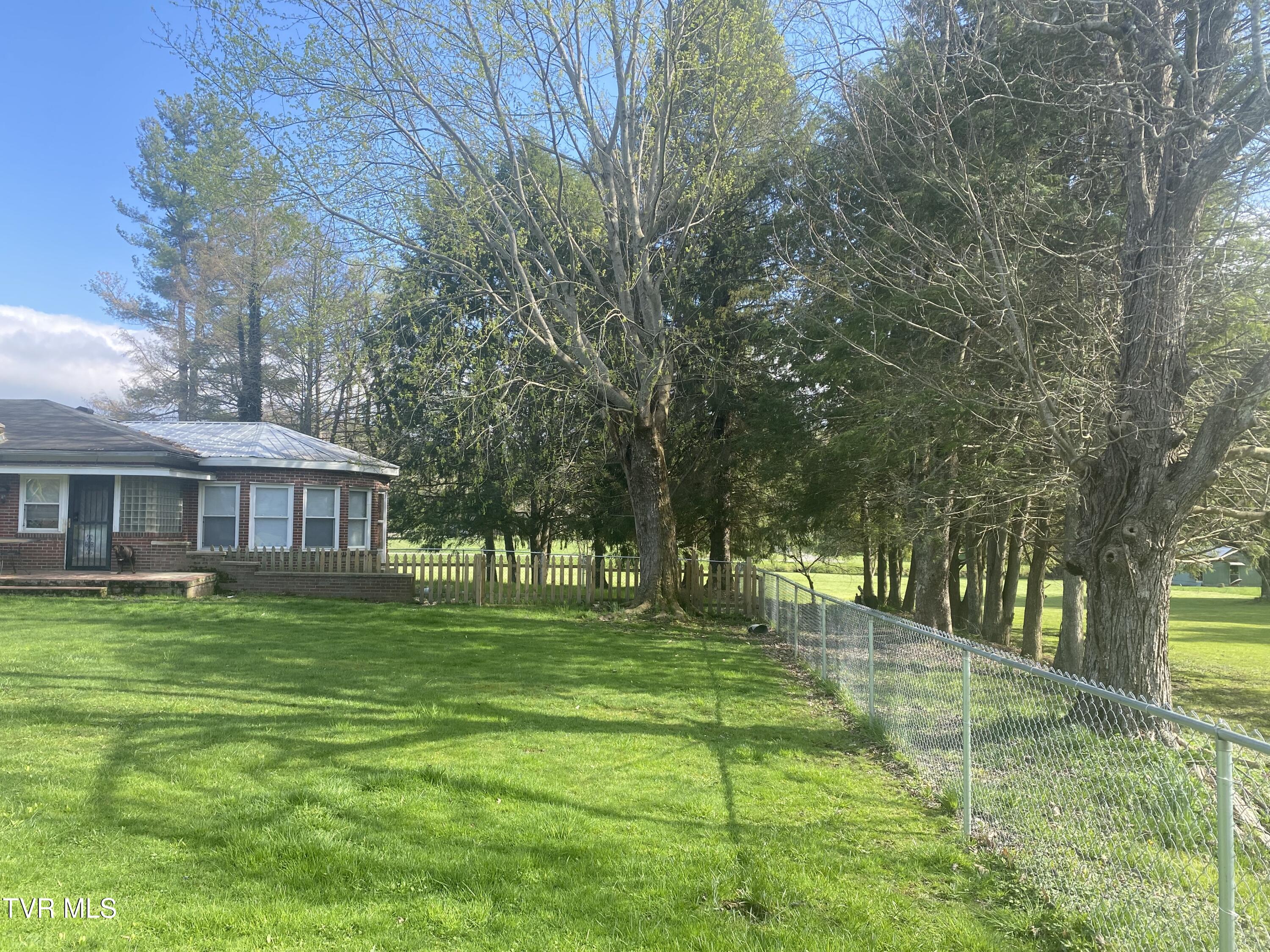 6192 Hurricane Road Wise, VA 24293 - Photo 7 of 49 IMG_5110