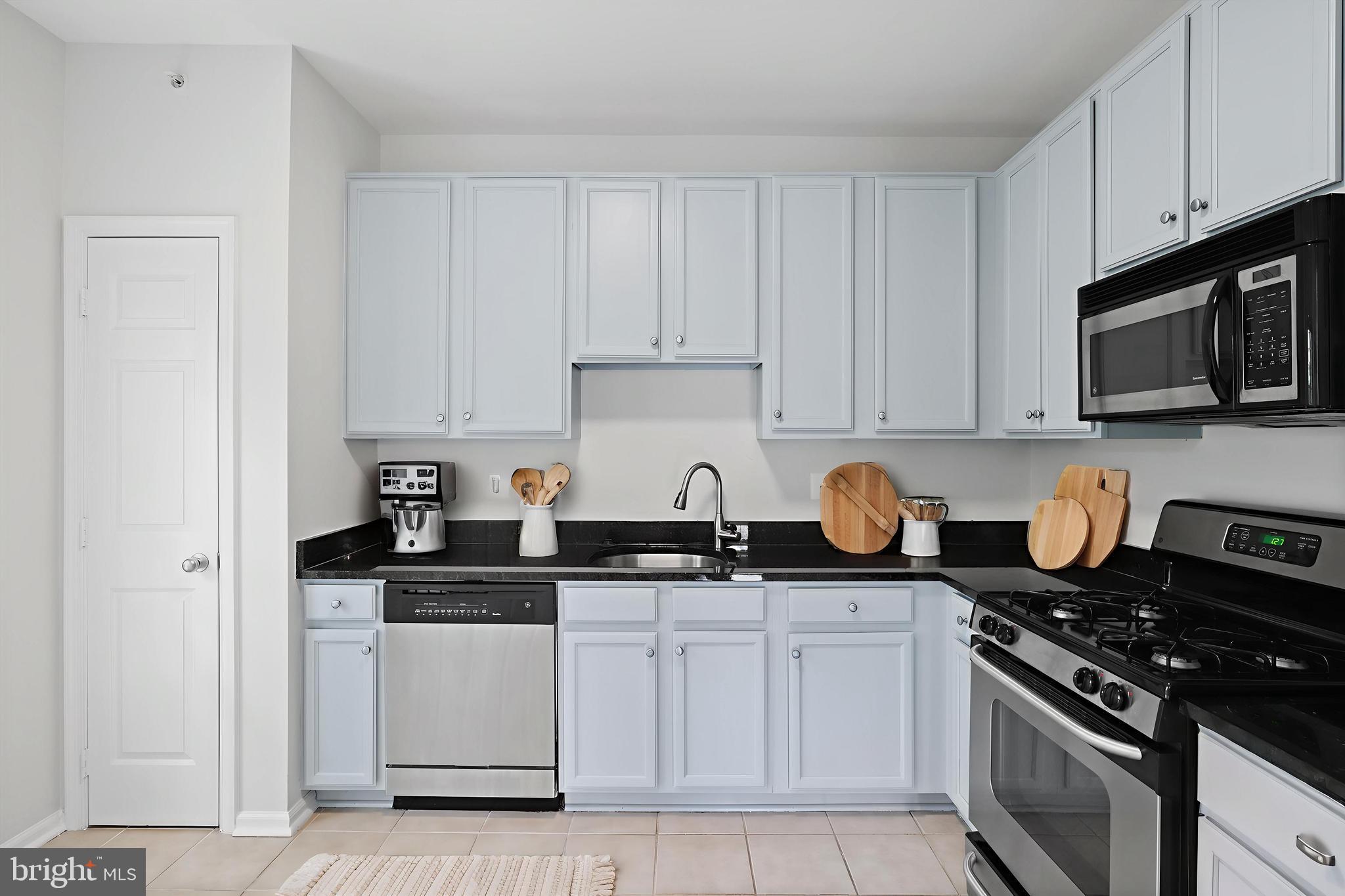 1511 North Point Drive, Unit 304 Reston, VA 20194 - Photo 11 of 47 Virtual staging